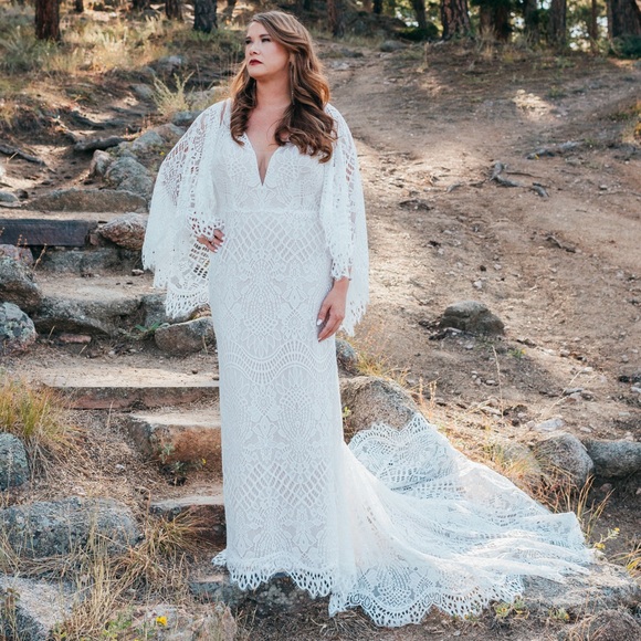 BHLDN Odalis Cape sleeve Deep V neck lace wedding gown - Picture 6 of 6